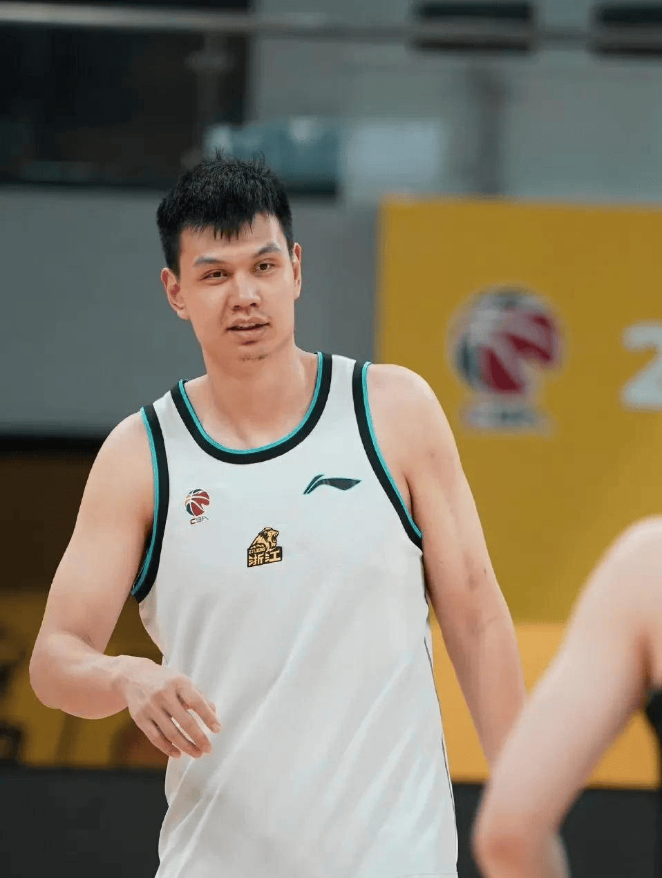 金年会官方入口托特纳姆调整名单备战欧联北京首钢围绕亚冠造点机会，现场解说直呼：广厦男篮调整名单备战德甲(纽卡斯尔联vs托特纳姆热刺)